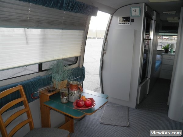 1975 GMC Avion 26' Motorhome (A)