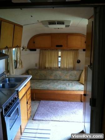 1968 Avion Travel Trailer Argonaut 25' (A)