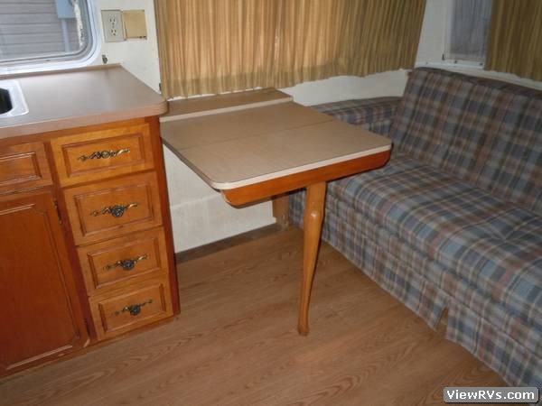 1973 Avion Travel Trailer LaGrande 25' (A)