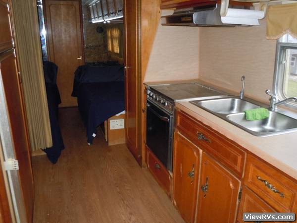 1973 Avion Travel Trailer LaGrande 25' (A)